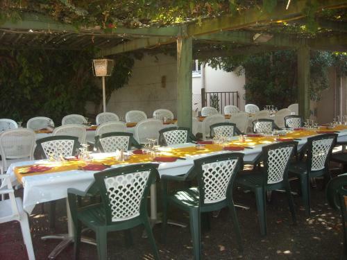Hotel Logis H�tel La Cr�maill�re