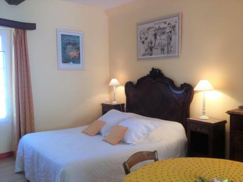 B&B With Charm, Quiet, Kitchen, Sw Pool.