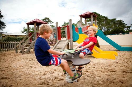 Camping Sunissim Le Boudigau 4* By Locatour