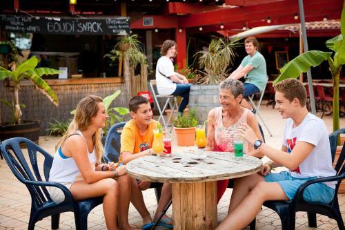 Camping Sunissim Le Boudigau 4* By Locatour