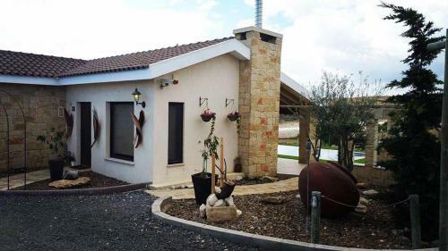 Villa The Carob Tree Ranch