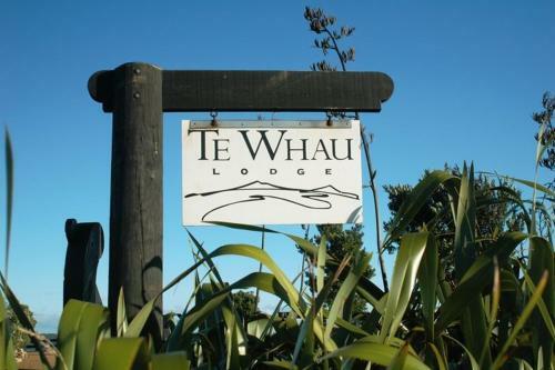 Te Whau Lodge