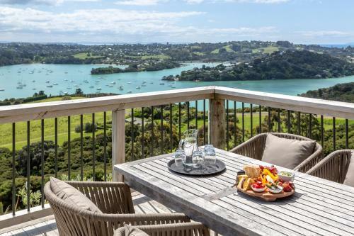 Te Whau Lodge