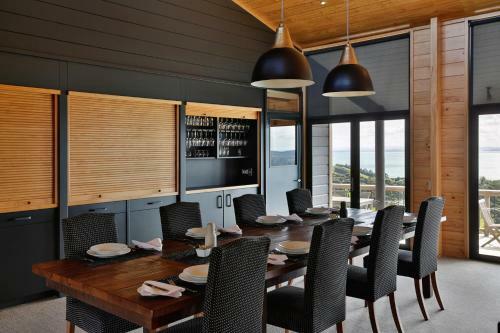Te Whau Lodge