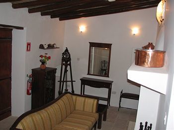 Lasa Heights Hotel