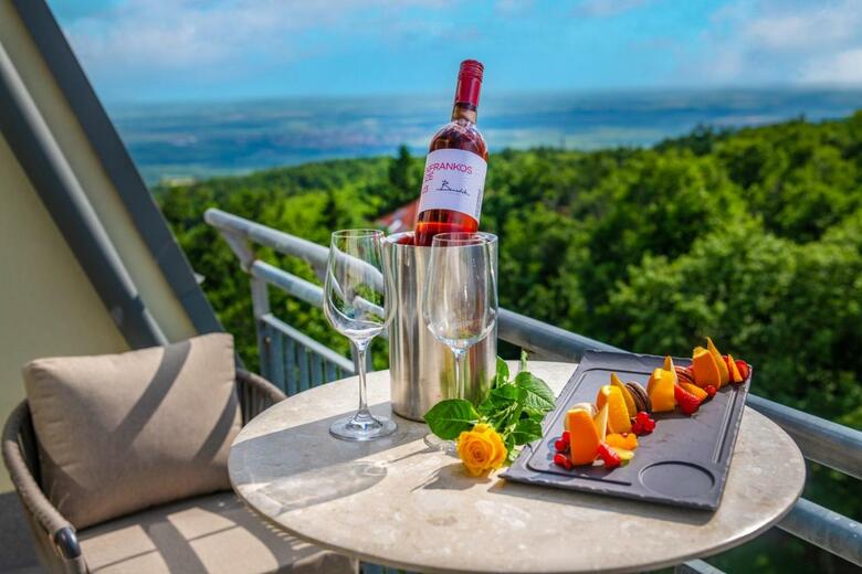 Lifestyle Hotel M�tra