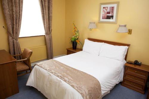 Leens Hotel
