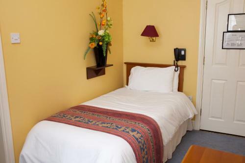 Leens Hotel