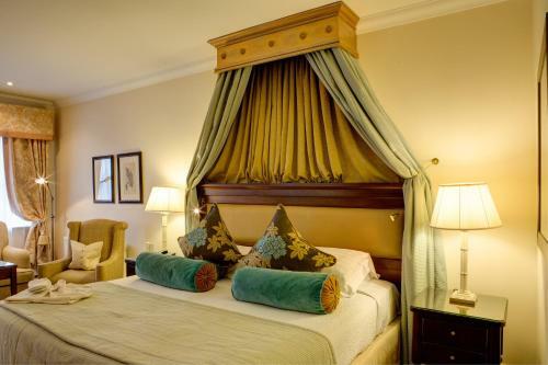 The Keadeen Hotel