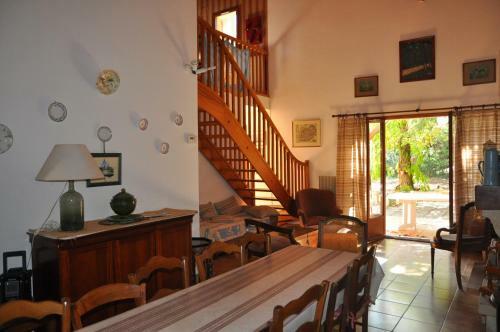 Villa Avec Jardin Au Calme Pour 8 Pers.- 2282