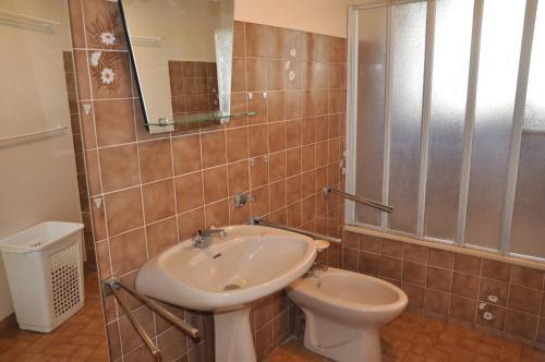 Villa Avec Jardin Au Calme Pour 8 Pers.- 2282