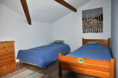 Maison Jumel�e Dans Residence Avec Piscine - 13701