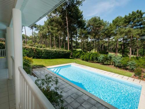 Holiday Home Eden Parc