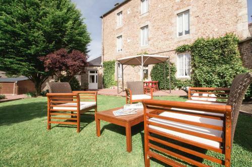 Hostal La Maison De La Fontaine, Le Beny Bocage
