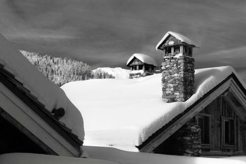 Chalet Route De Mottaret