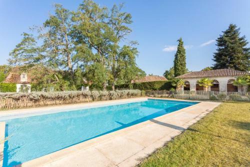 Liorac-sur-louyre Villa Sleeps 11 Pool Wifi