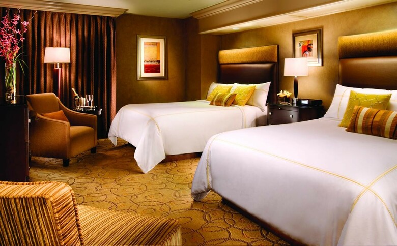 Hotel Treasure Island