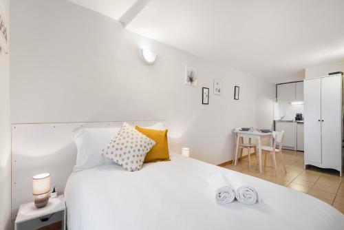 Apartamento Brand New Studio In The City Centre