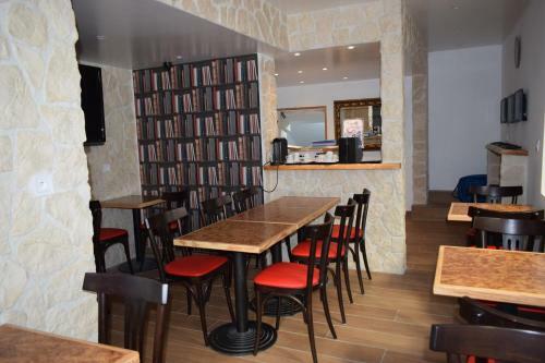 Hostel Lyonnais