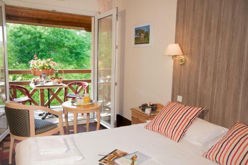 Hotel Les Trois Soleils