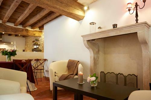 Saint-aubin Villa Sleeps 10 Pool Air Con Wifi
