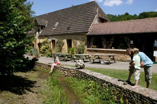 Camping Le Moulin Du Roch