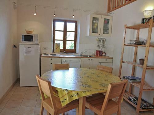 Cozy Holiday Home In Montayral With Private Pool