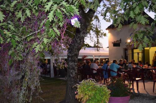 Camping Les Etangs De Plessac