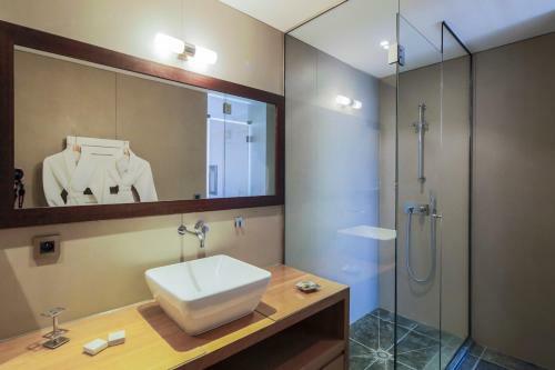 Saint-joseph Villa Sleeps 10 Pool Air Con Wifi