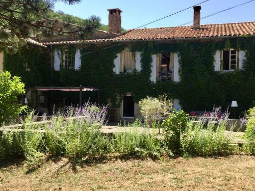 Hostal Le Moulinage Chabriol