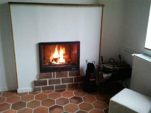 Spacious Holiday Home In Sormery With Swimming Pool