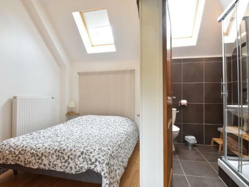 Spacious Holiday Home In Sormery With Swimming Pool