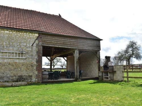 Spacious Holiday Home In Sormery With Swimming Pool