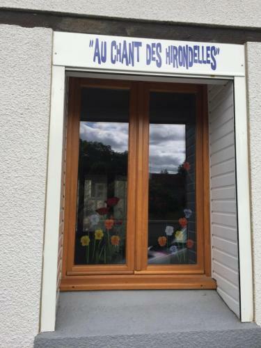 Au Chant Des Hirondelles