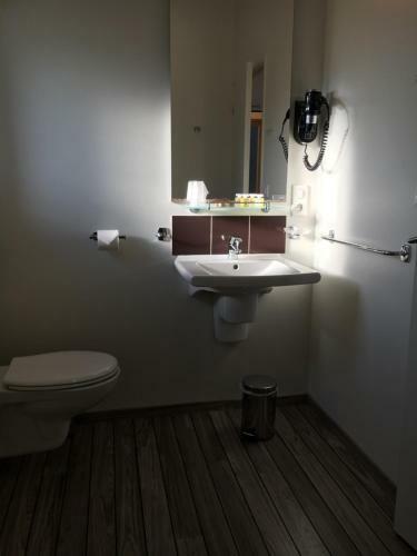 Hotel Les Bains Boyardville - H�tel Et Restaurant