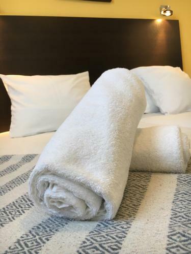 Hotel Les Bains Boyardville - H�tel Et Restaurant