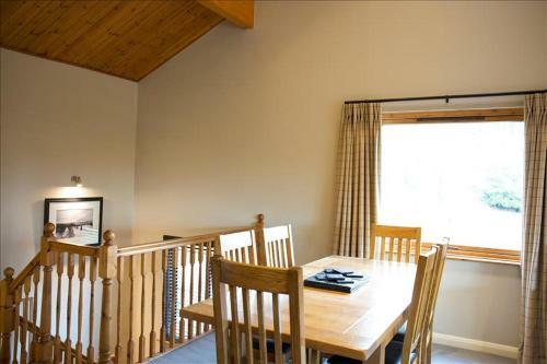 Cameron House Two Bedroom Terraced Lodge L25