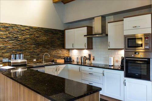 Cameron House Two Bedroom Terraced Lodge L25