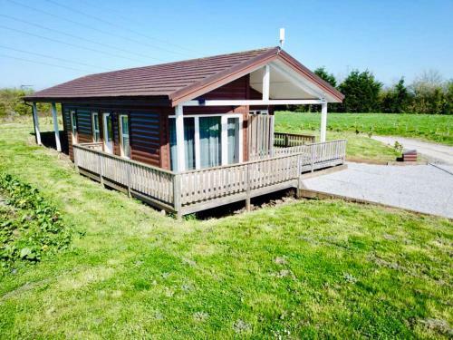 Hazel 1 - Standard Plus One Bed Apartment On Private Estate