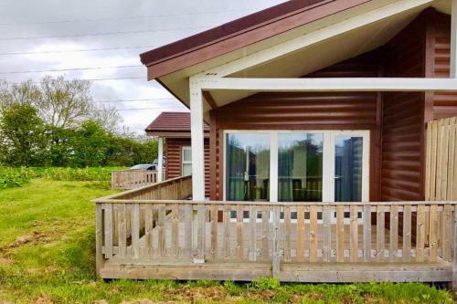 Hazel 1 - Standard Plus One Bed Apartment On Private Estate