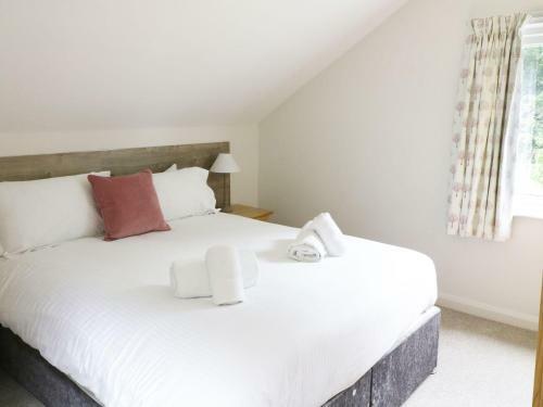 Yew - Woodland Cottages