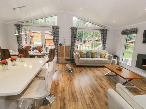 Glade Lodge