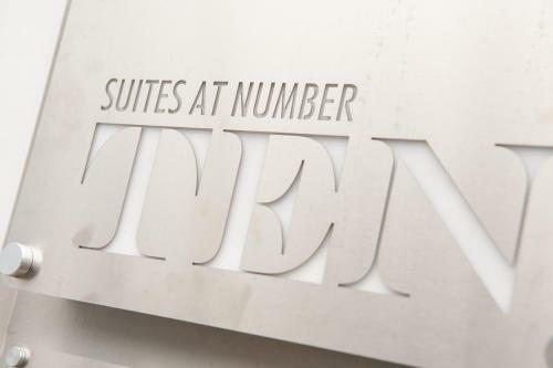 Apartamentos Suites At Number Ten