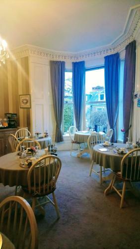 Hostal Abertay Guest House