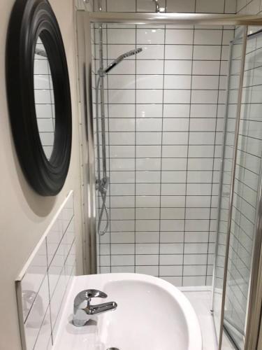 Bed & Breakfast Number 26