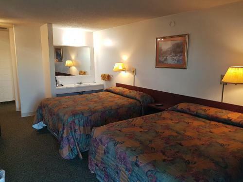 Shamrock Motel