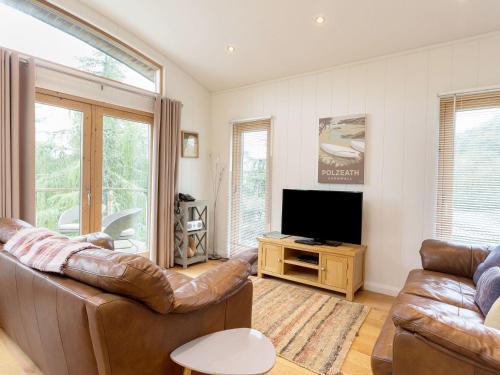 6 Lake View, Looe