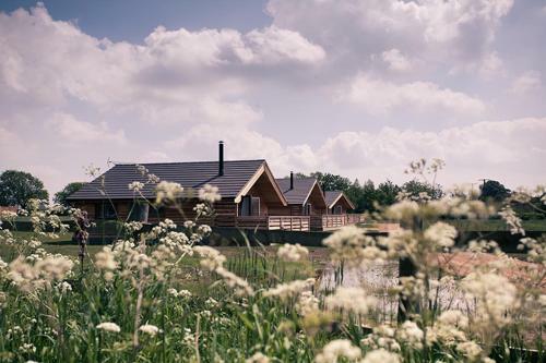 Fields End Lodges