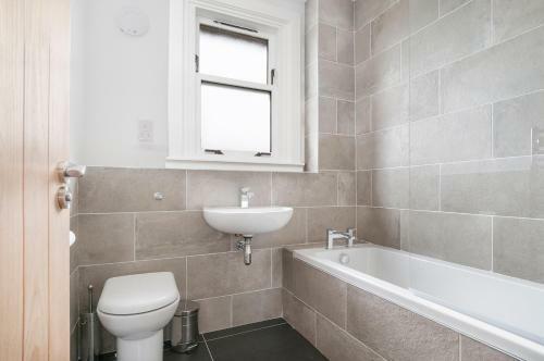 Dalkeith Three Bed Two Bath Apartment