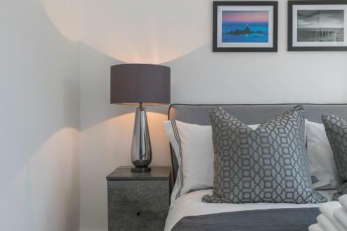 Colindale 3 Bed Luxury Apartment